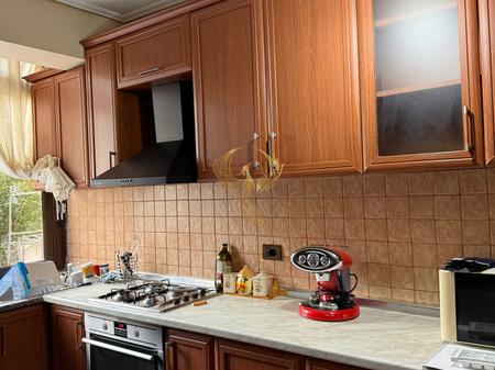 A 2+1 apartment is for rent in Ali Dem.