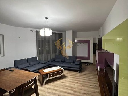Jepet me qira apartament 2+1+2 ne Sauk te ri