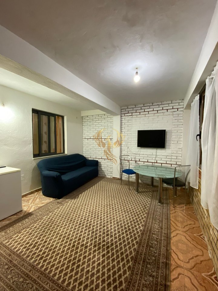 Affittasi ingresso 1+1 a Siri Kodra