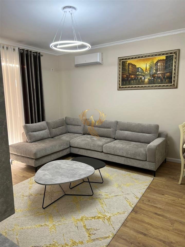 Jepet me qera apartament 2+1+2 tek Rruga Gramoz Pashko