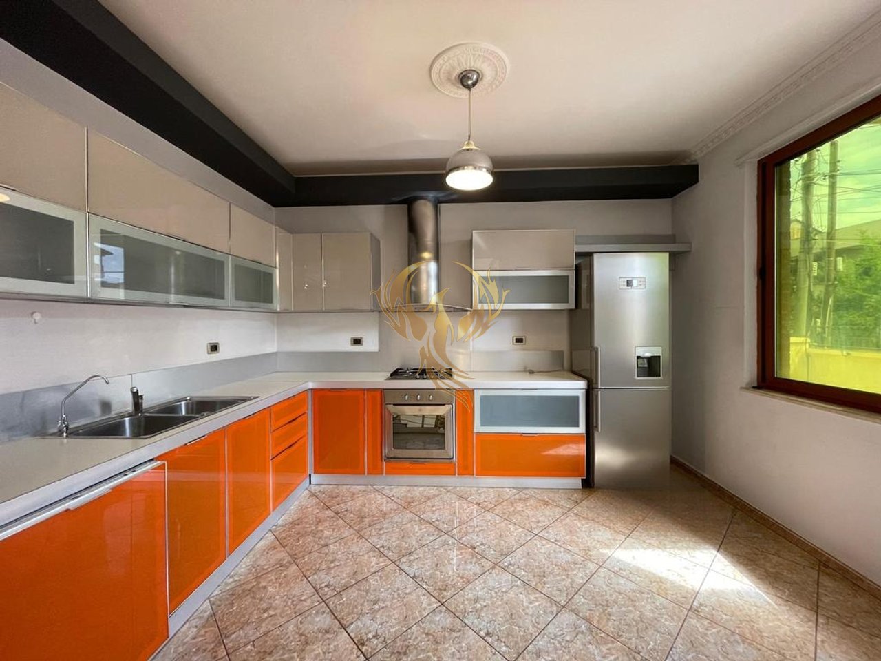 Jepet me qera Vile  3+1 te Kodra e Priftit