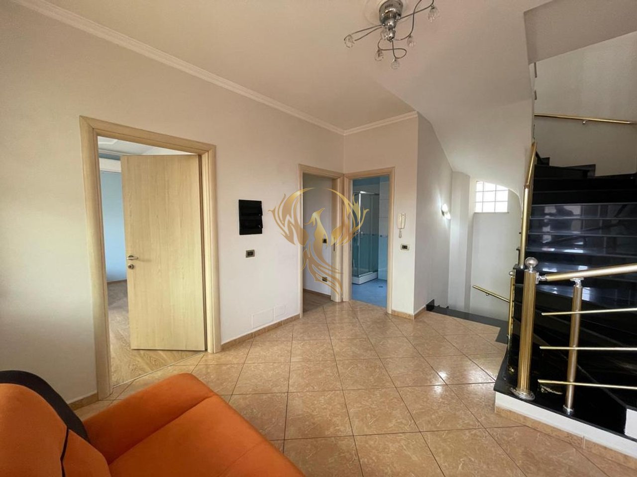 Jepet me qera Vile  3+1 te Kodra e Priftit