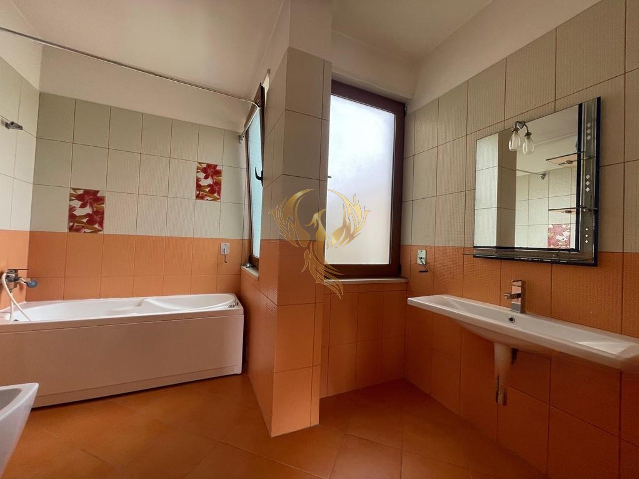 Jepet me qera Vile  3+1 te Kodra e Priftit