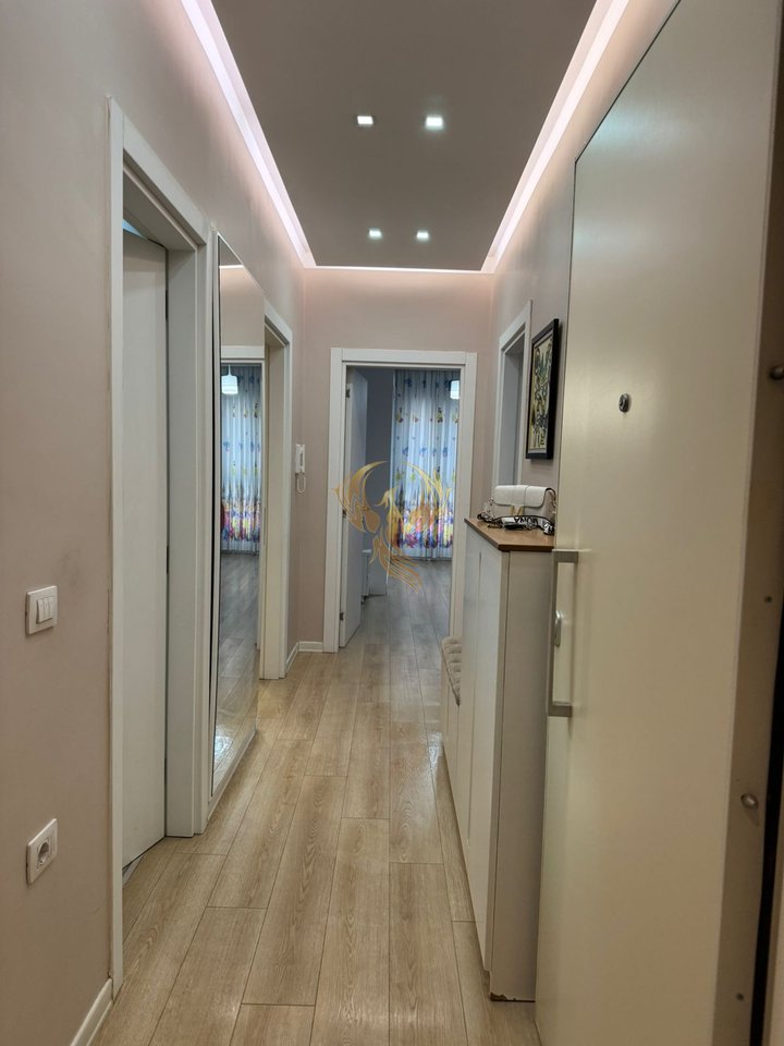 Jepet me qira  2+1+2+ Bllk te  Casa Italia