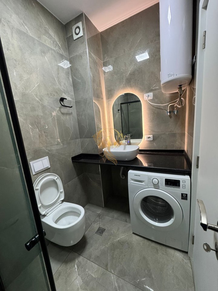 Jepet me qira  2+1+2+ Bllk te  Casa Italia