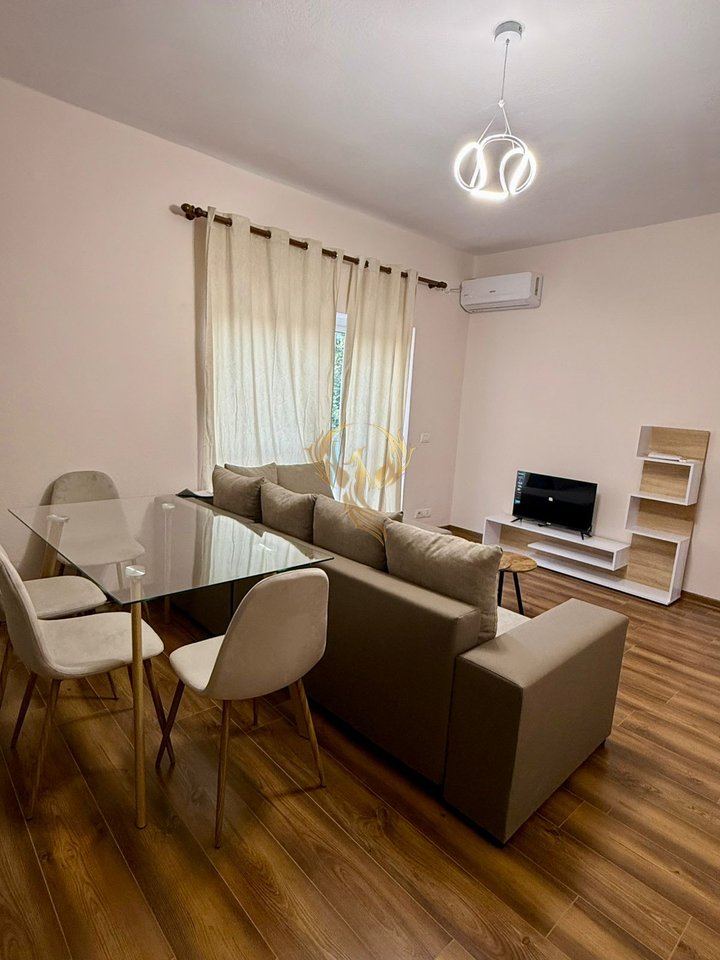 Appartamento 1+1 in affitto in Via Kavaja, Centro