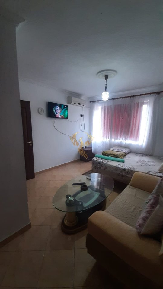 Jepet me qera apartament 1+1 tek Spitali Nënë Tereza përball Pediatris