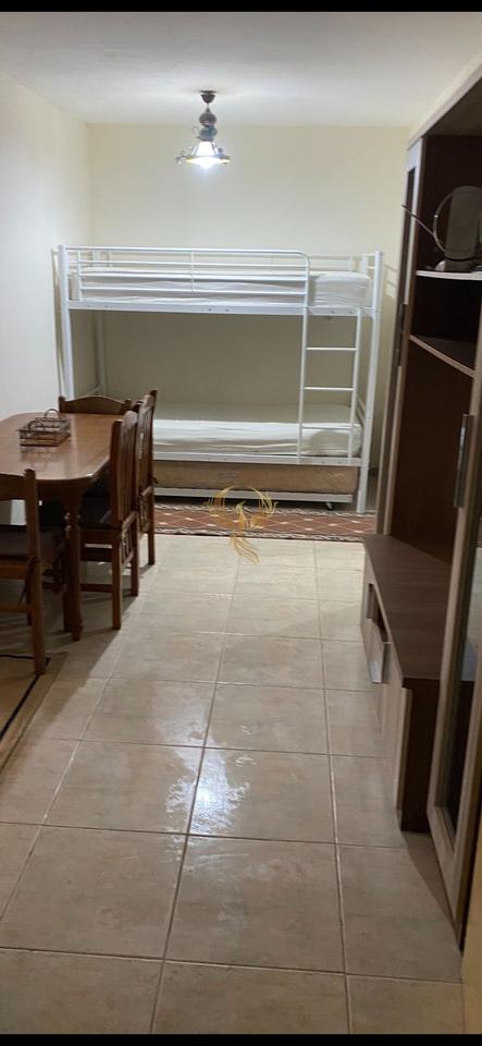 Jepet me qera apartament 1+1+ Ballkon ne Qender