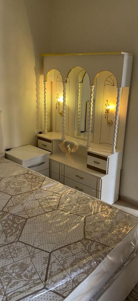 Jepet me qera apartament 1+1+ Ballkon ne Qender