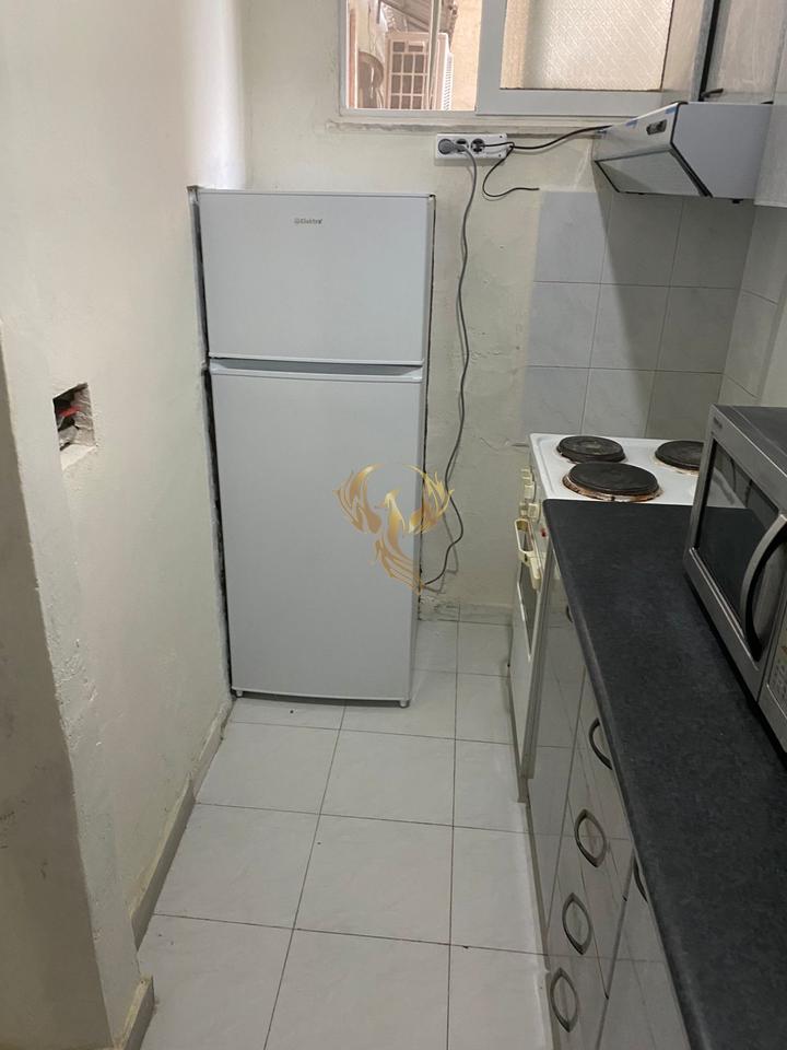 Jepet me qera apartament 1+1+ Ballkon ne Qender