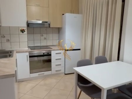 Jepet me qera apartament 1+1 ne  Astir prane 2 Rrotondove