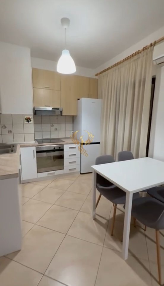 Jepet me qera apartament 1+1 ne  Astir prane 2 Rrotondove