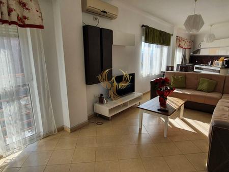 Jepet me qera apartament 2+1  ne Ali Dem