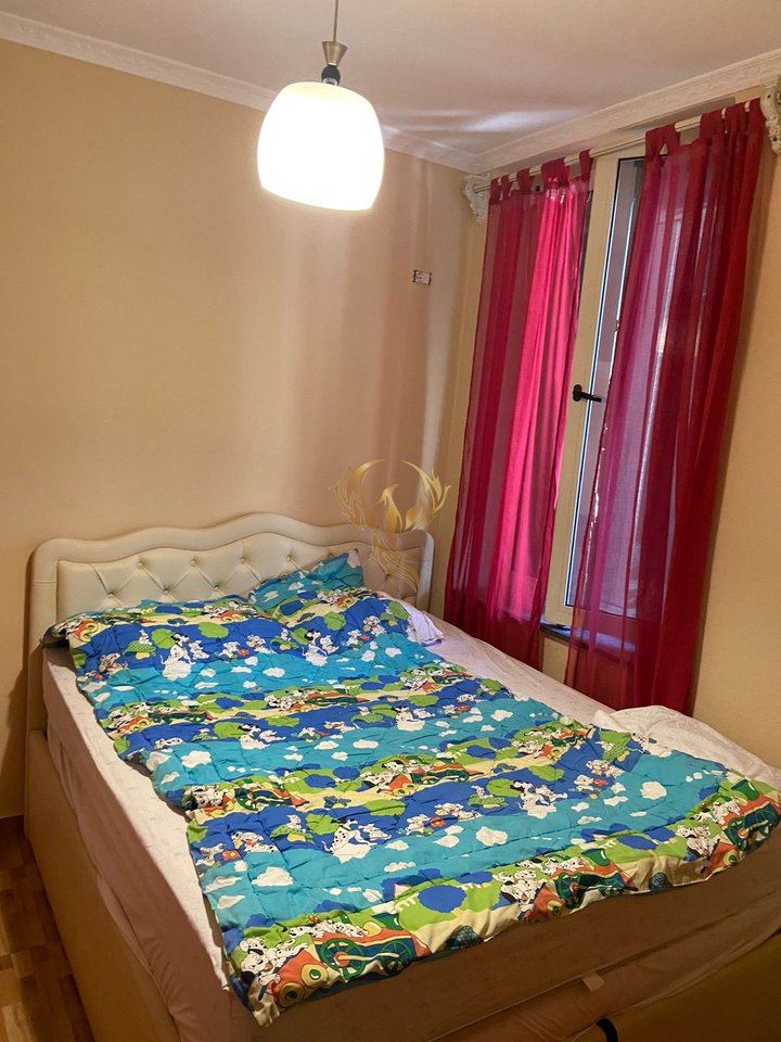 Jepet me qera apartament 1+1  Pallatet Agimi