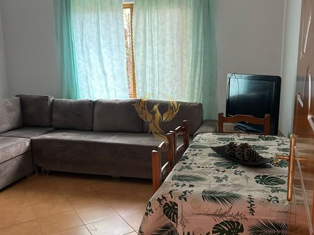 Jepet me Qera Hyrje 1+1 ne Astir