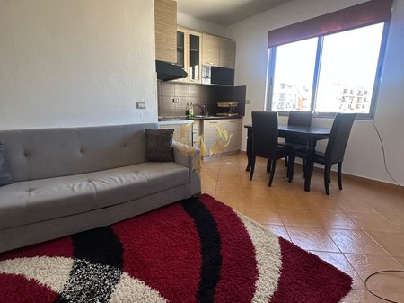 Jepet me qira Apartament 1+1 ne Astir