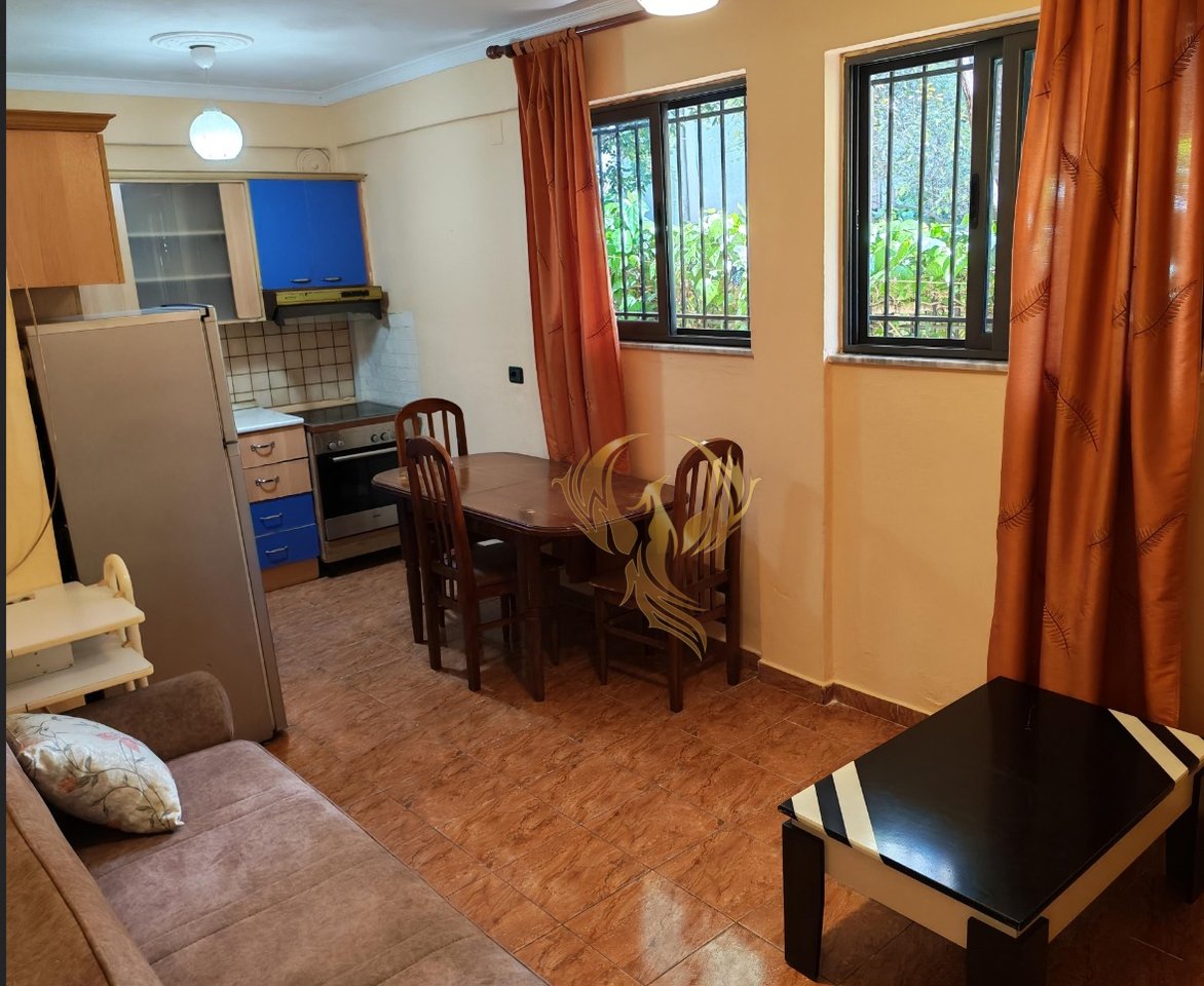 Jepet me qira Hyrje 1+1 ne Astir