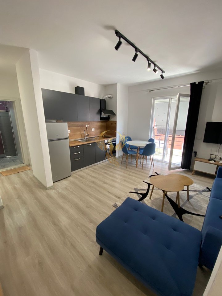 Jepet me qera apartament 1+1 ne Selite