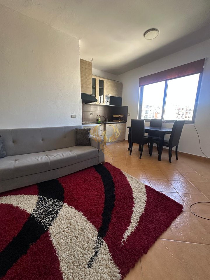 Jepet me qira Apartament 1+1 ne Astir