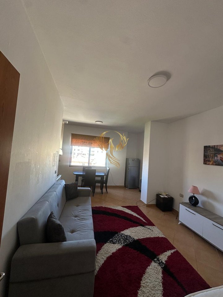 Jepet me qira Apartament 1+1 ne Astir