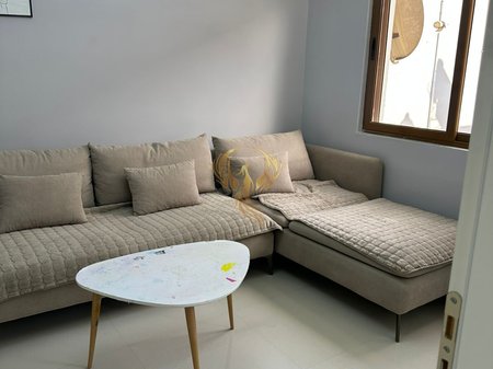 Jepet me qira Apartament 1+1 te Rr.Kavajes