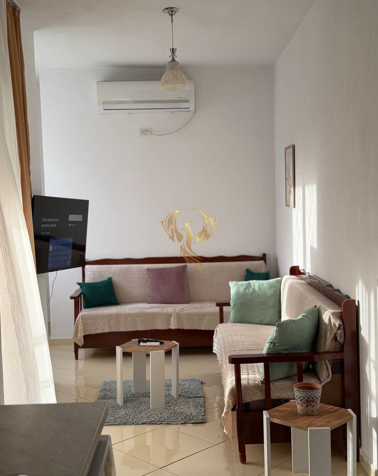 For rent 1+1 entrance near the Faculty of Medicine