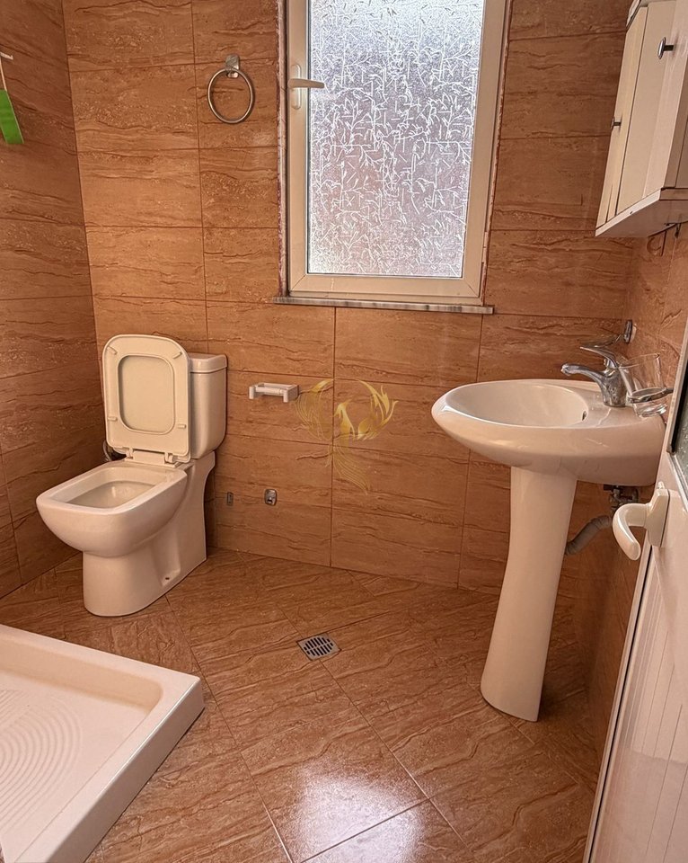 For rent 1+1 entrance near the Faculty of Medicine