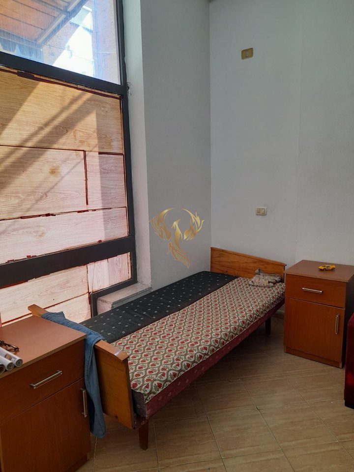 Monolocale in affitto a Bulevardi i Ri