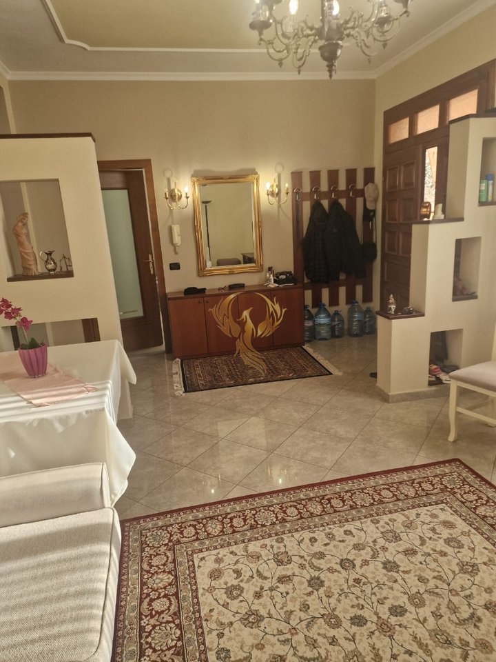 Affittasi ingresso 1+1 a Xhamllik