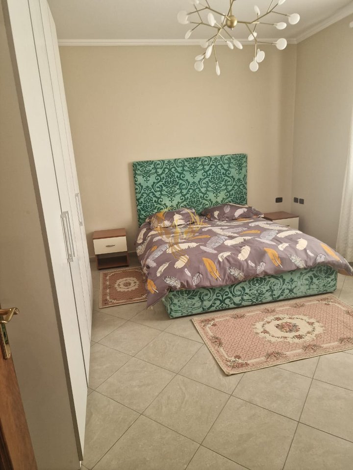 Affittasi ingresso 1+1 a Xhamllik