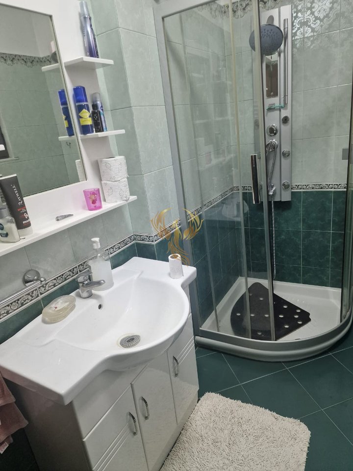 Affittasi ingresso 1+1 a Xhamllik