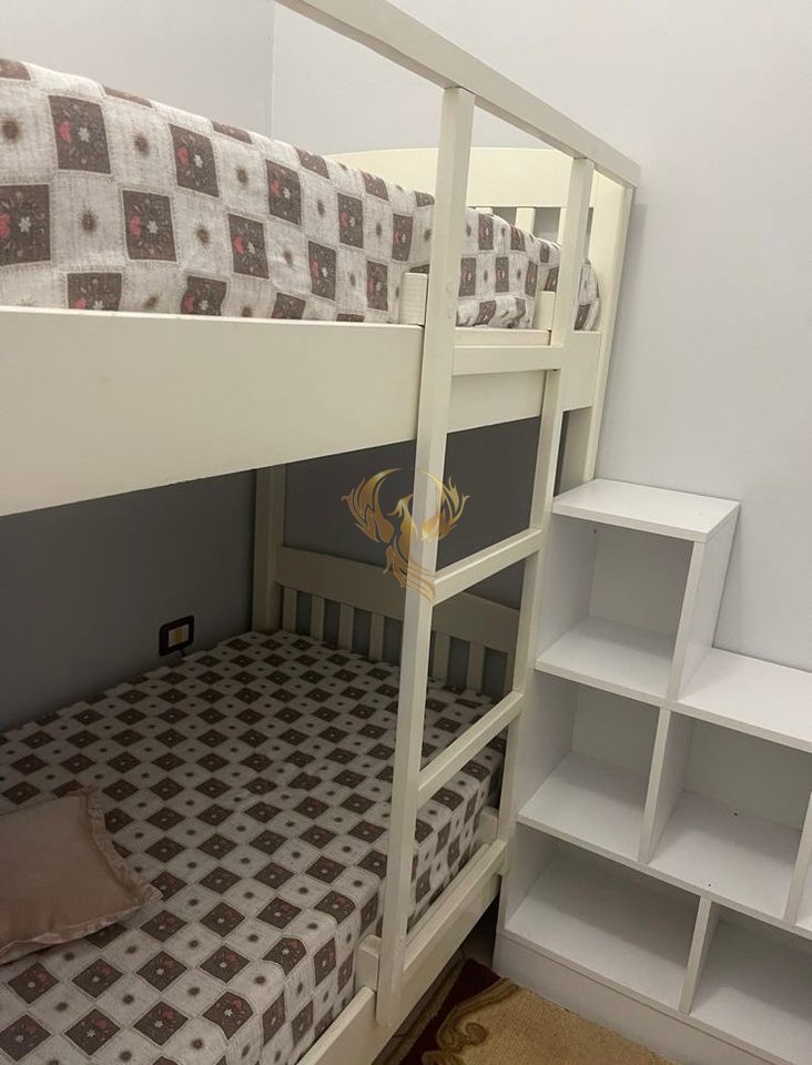 Jepet me qira Apartment 2+1 te Rr.Vace Zela