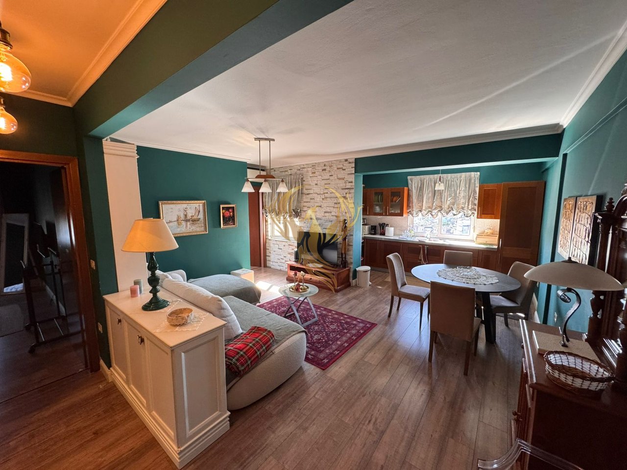 Jepet me Qera Apartament 2+1 te Rruga e Kavajes