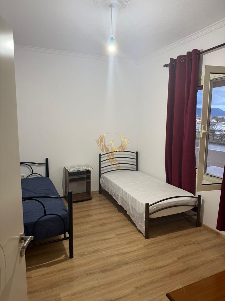 Jepet me qira Hyrje 2+1 ne Sauk