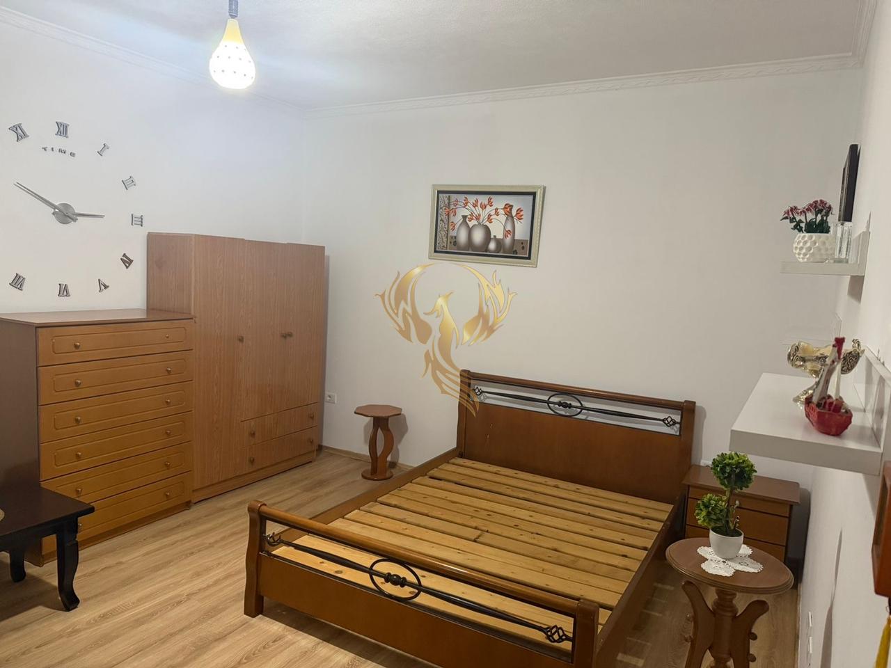 Jepet me qira Hyrje 2+1 ne Sauk