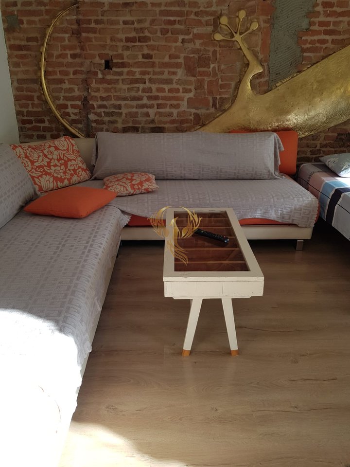 Jepet me qira Garsoniere ne Qender