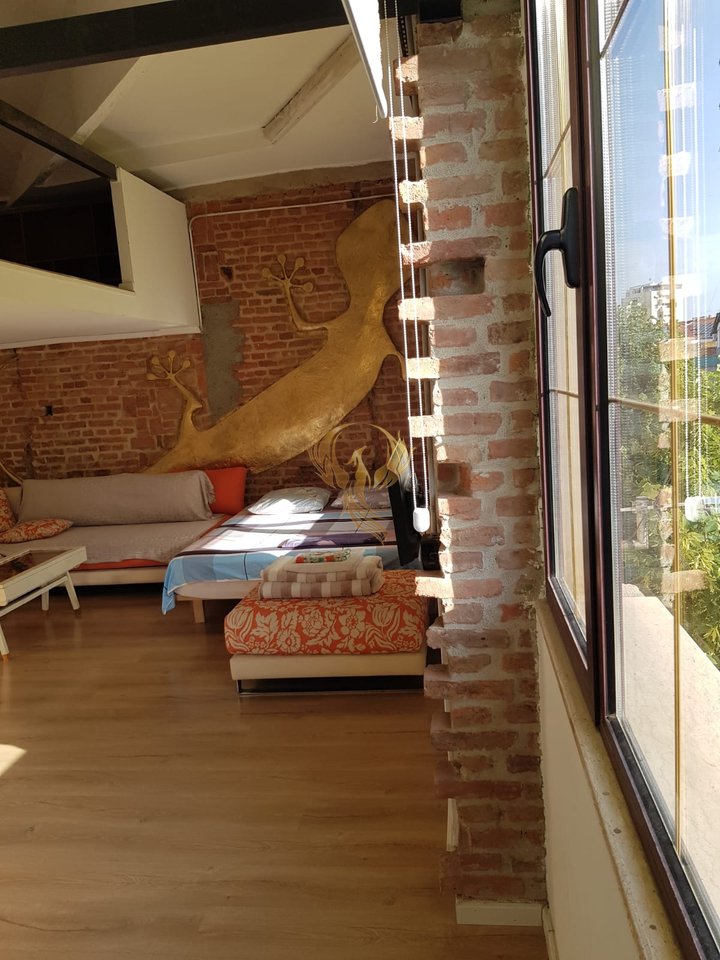 Jepet me qira Garsoniere ne Qender