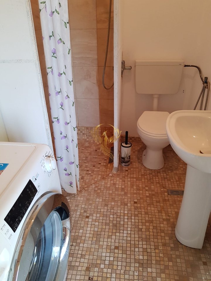 Jepet me qira Garsoniere ne Qender