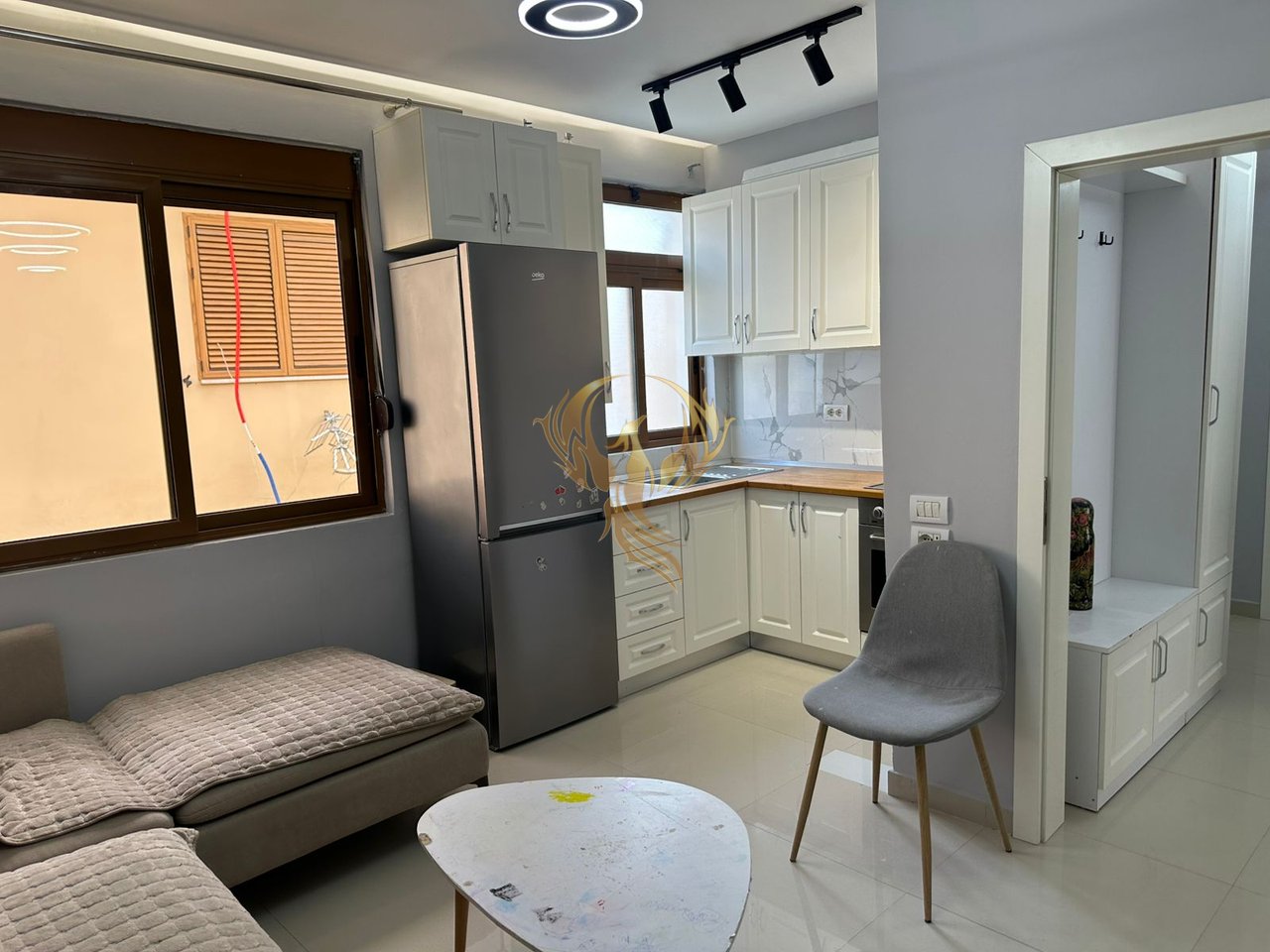 Jepet me qira Apartament 1+1 te Rr.Kavajes