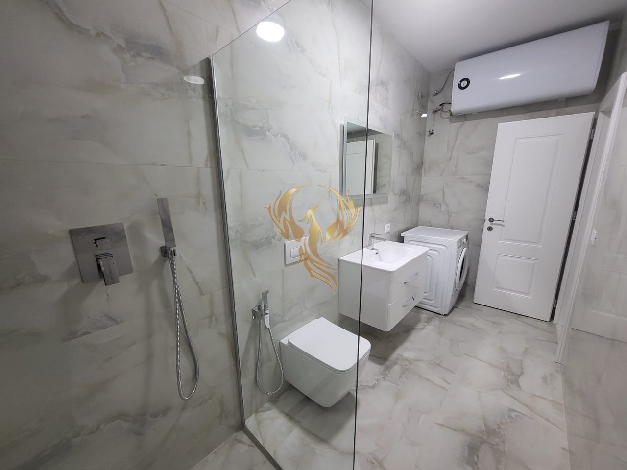 Jepet me qira Hyrje 1+1 te Ish Parku Autobusave