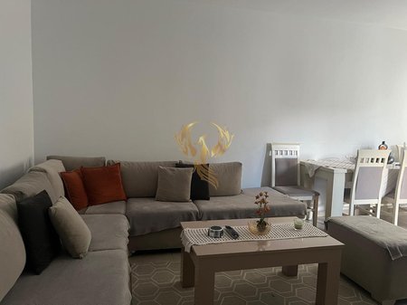 Jepet me qera apartament 1+1 21 Dhjetori Kompleksi Kontakt