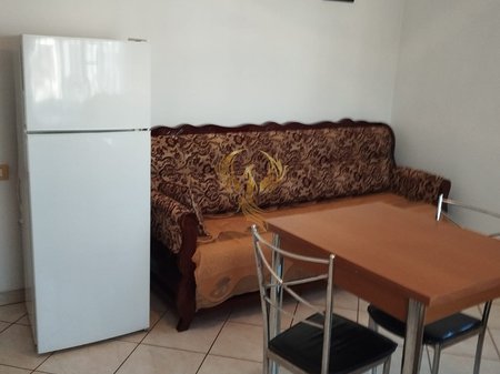 Affittasi ingresso 1+1 a Lapraka