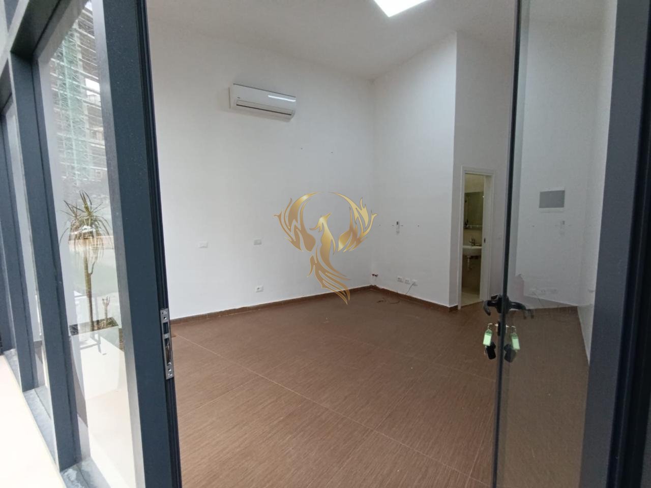 Jepet me qera Ambjent Biznesi tek Jordan 
Misja