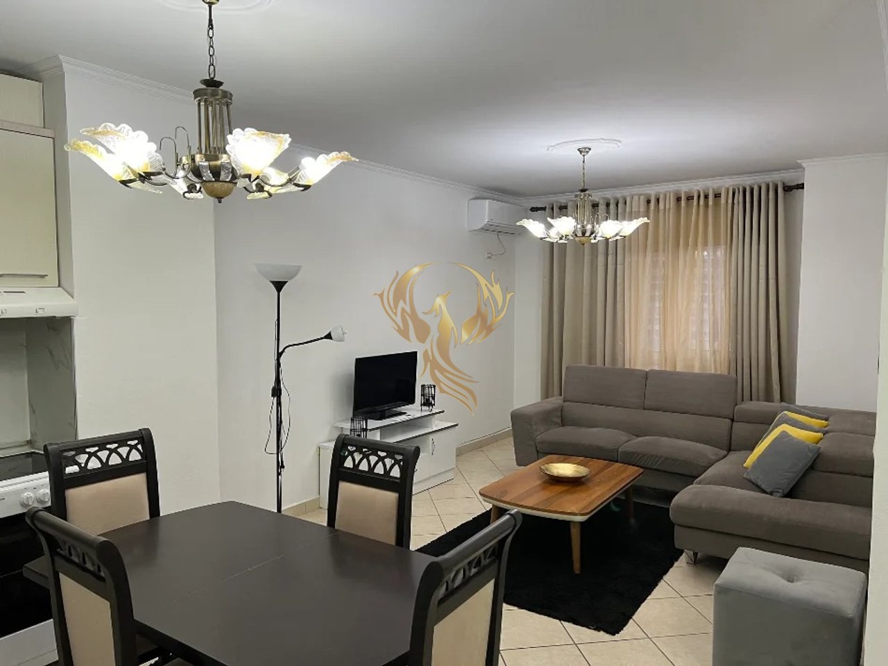 Jepet me qira Apartament 2+1 te Komuna e Parisit