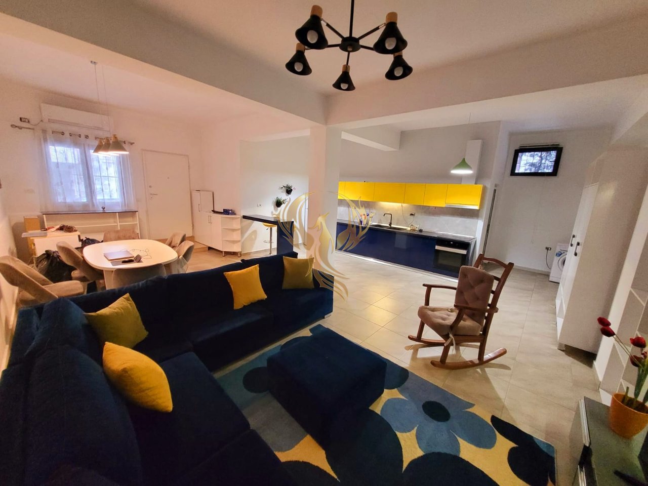 Jepet me qira Hyrje 1+1 ne Brryl