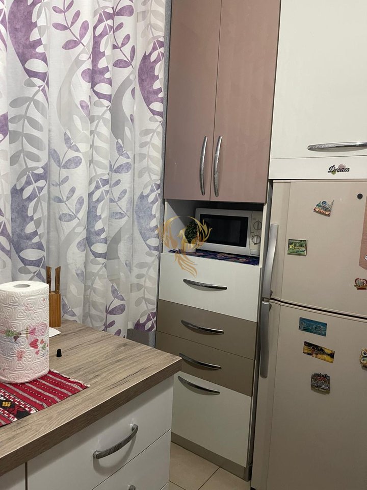Jepet me qira Apartament 2+1 tek Rruga e Kosovareve