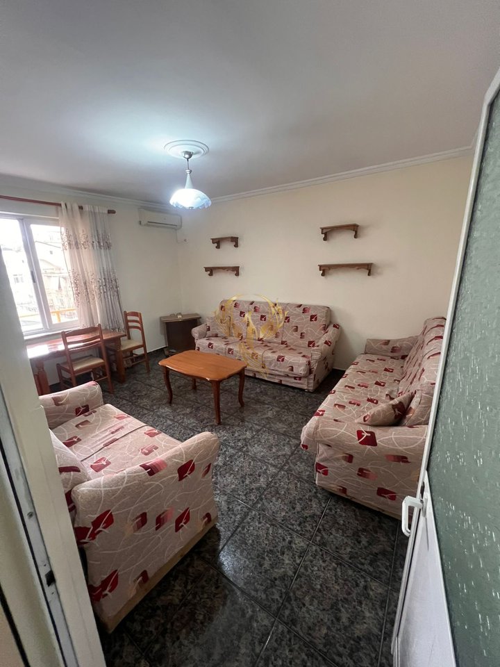For rent 1+1 Apartment 21 Dhjetori