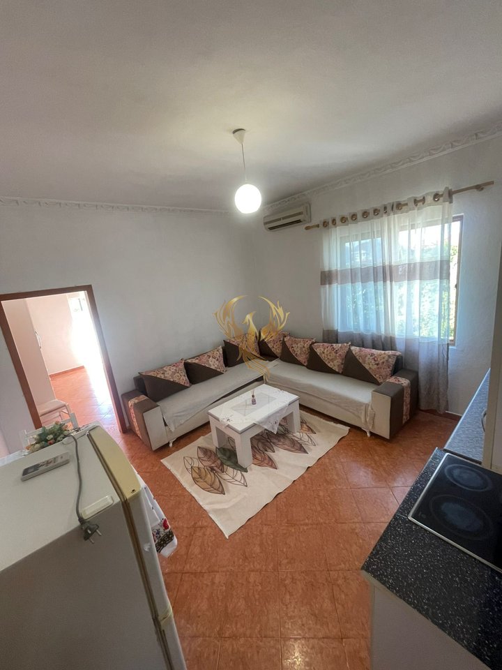 For rent 1+1 entrance in a villa near the military hospital, Lapraka