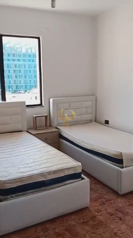 Jepet me qera Apartament 1+1 21 Dhjetori