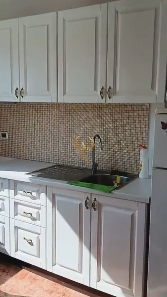 Jepet me qera Apartament 1+1 21 Dhjetori